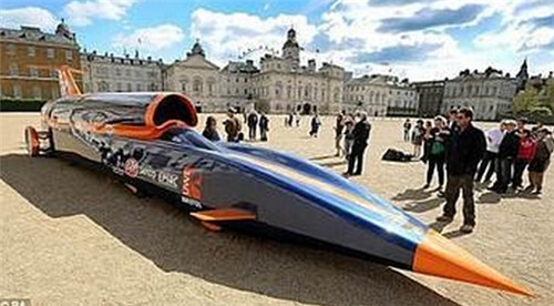 世界上速度最快的车：超音速推进号