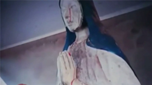 视频：圣母石像再次显灵，血泪从眼睛指尖渗出