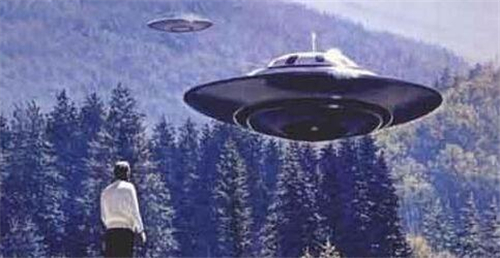 冷战时期UFO事件，不明飞行物是纳粹飞碟还是外星人飞船
