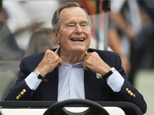 老布什破纪录，成为美国最长寿的总统