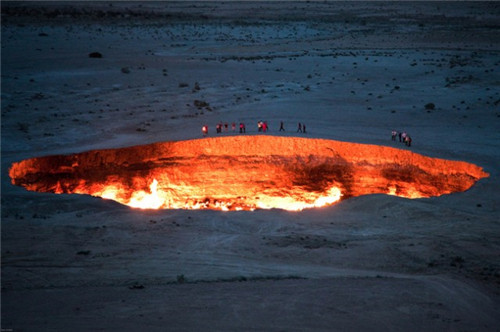 地狱之门达瓦札天然气燃烧火焰坑为什么不灭，还能烧多久？