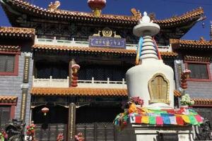 中国四大佛教名山在哪，四大名山分别供奉的菩萨(五台山榜首)